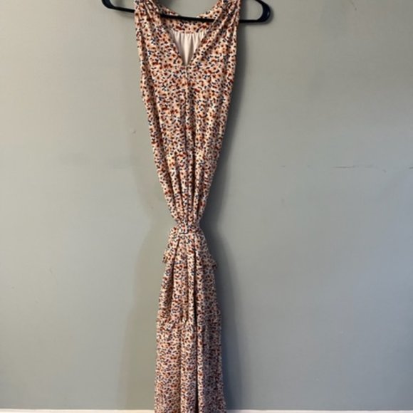 Beautiful Floral Maxi dress w/ tie - (S) NEVER been worn - Picture 3 of 3